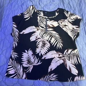 ⭐️Emery Rose Top black and white with pants tropical, Hawaii, summer
